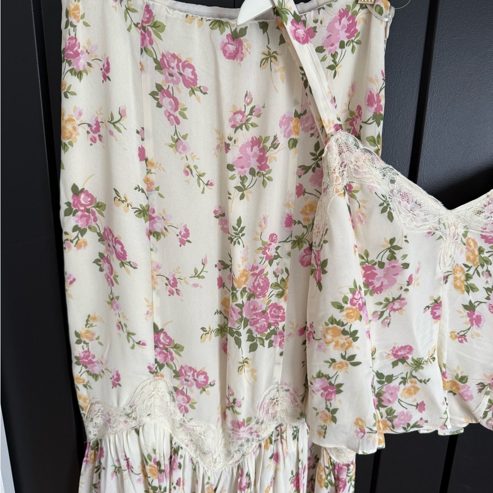 Reformation Floral Two-Piece Set with Lace Trim - Picture 3 of 5